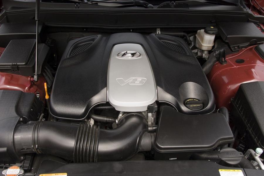  Hyundai Genesis 4.6L V8 2009 года  (фото 11 из 21)